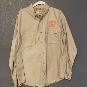 Medium like new outdoor cabelas shirt